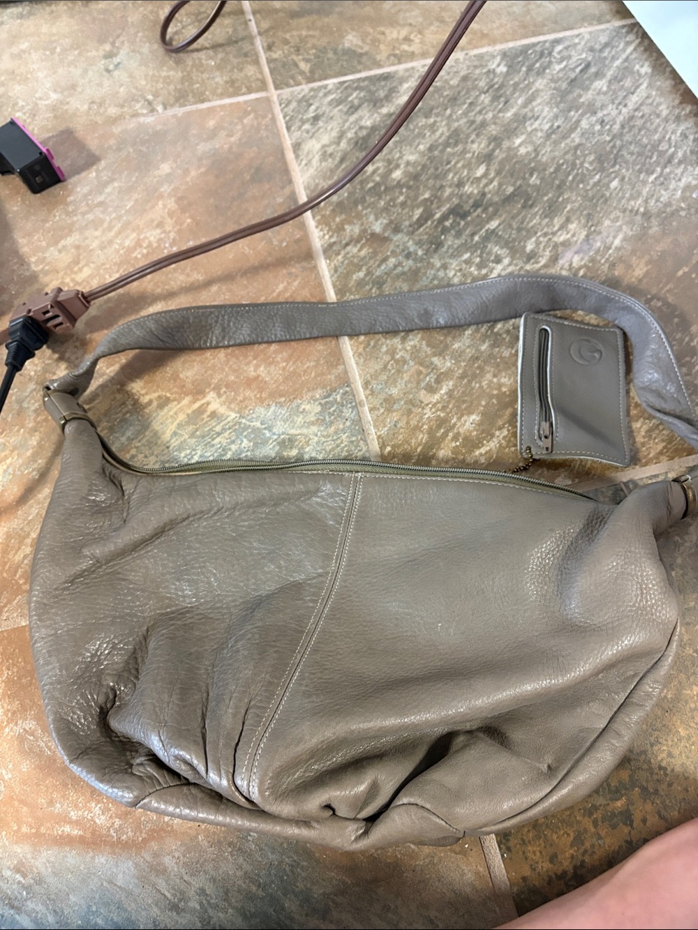 Women's Soft Leather Shoulder Bag in Taupe